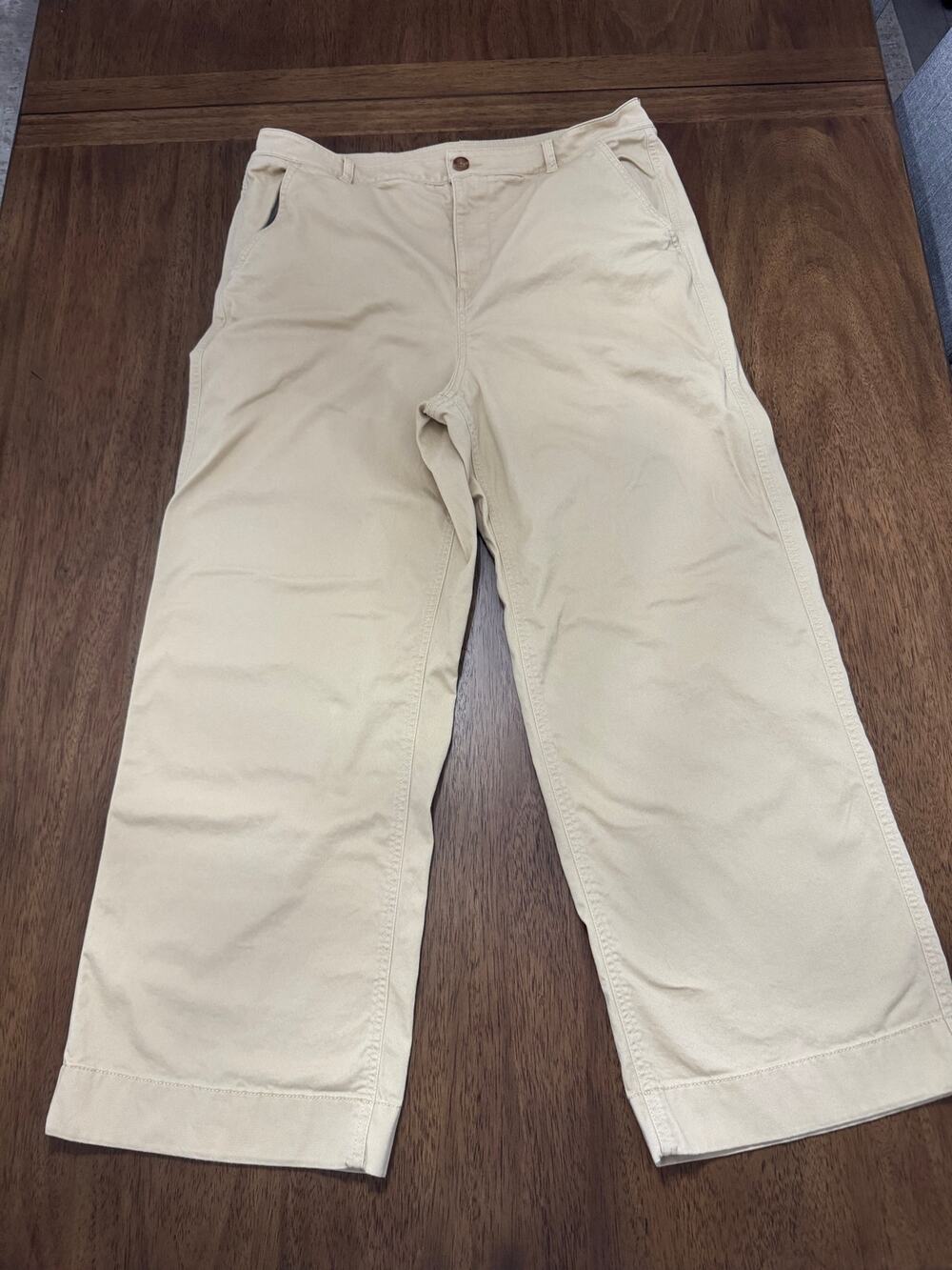 L.L.Bean Women’s Size 16 Beige Khaki Wide Leg Crop Pants 100% Cotton